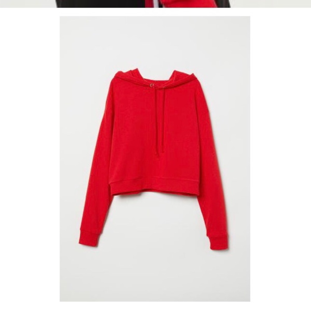 New H&M cropped red hoodie